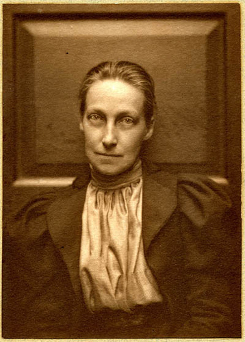 A headshot picture of American Historian Lucy Maynard Salmon