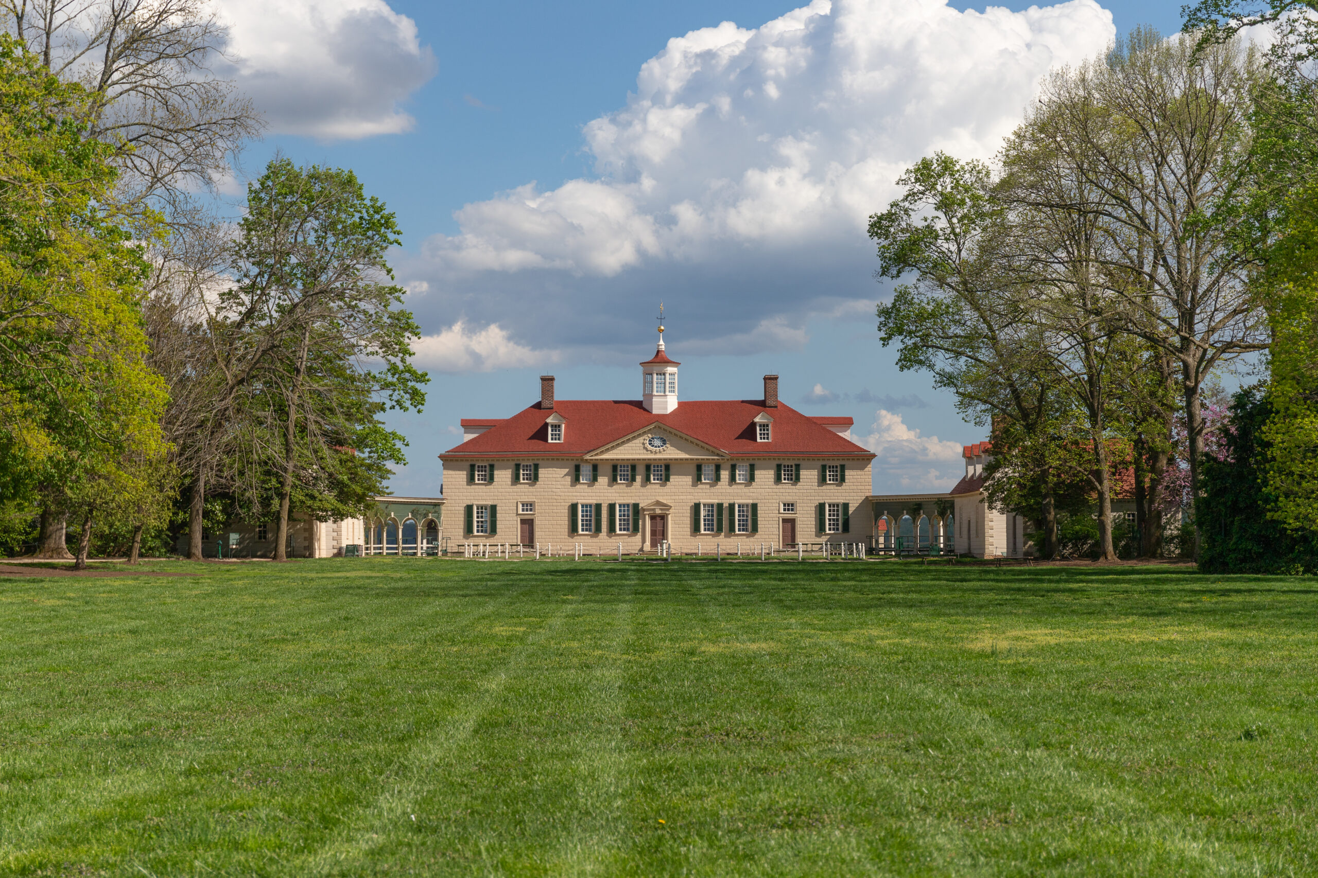 Mount Vernon - the home of George Washington (Source: Wkipedia)